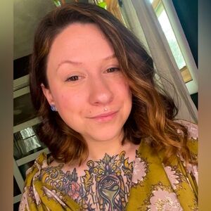 Meet your Posher, Hannah